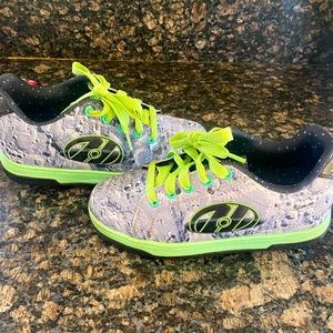 Boys size youth 4 Heelys.
